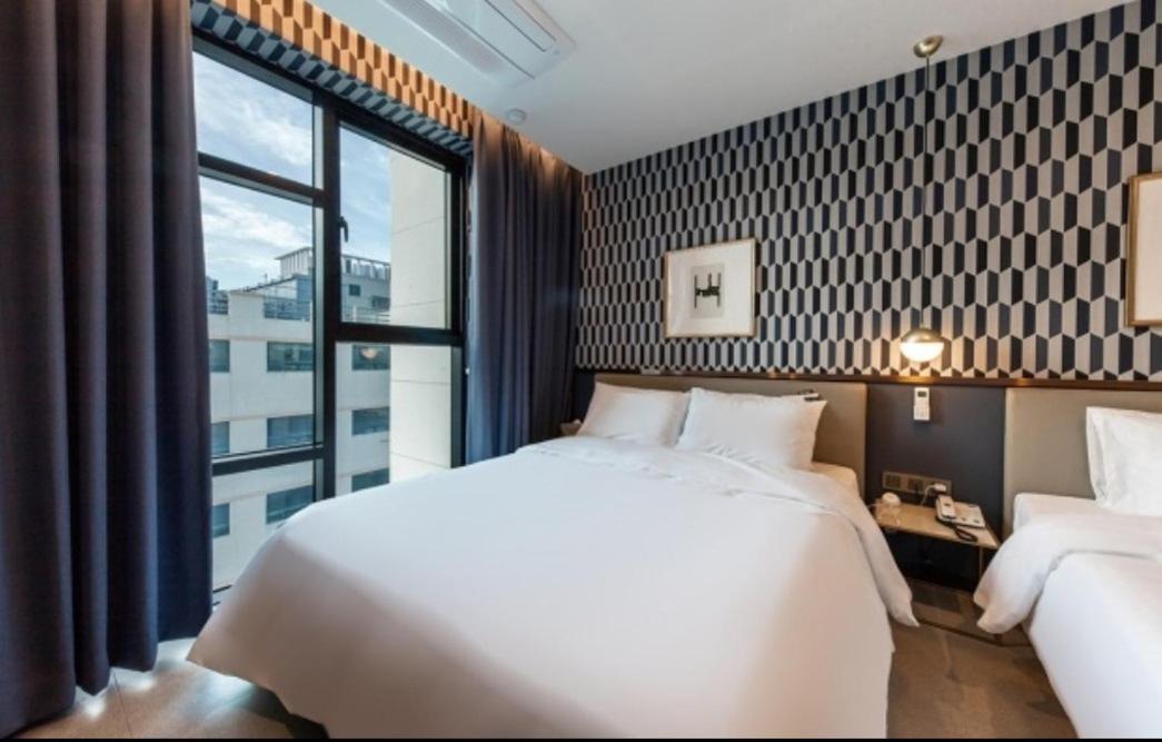 Brown Dot Hotel Deokcheon Busan Exteriör bild